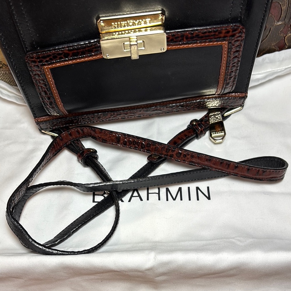Brahmin Crossbody Bag Black Brown Tan Leather Gold Accents 8”Lx7”Hx1.5”D VGVC - Picture 11 of 17